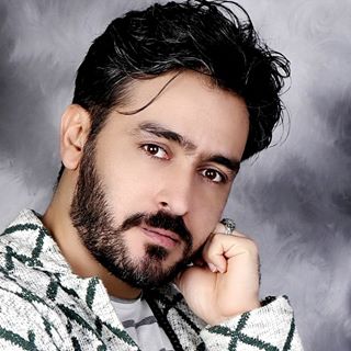 احسان آقایی سنی چوخ ایستیرم